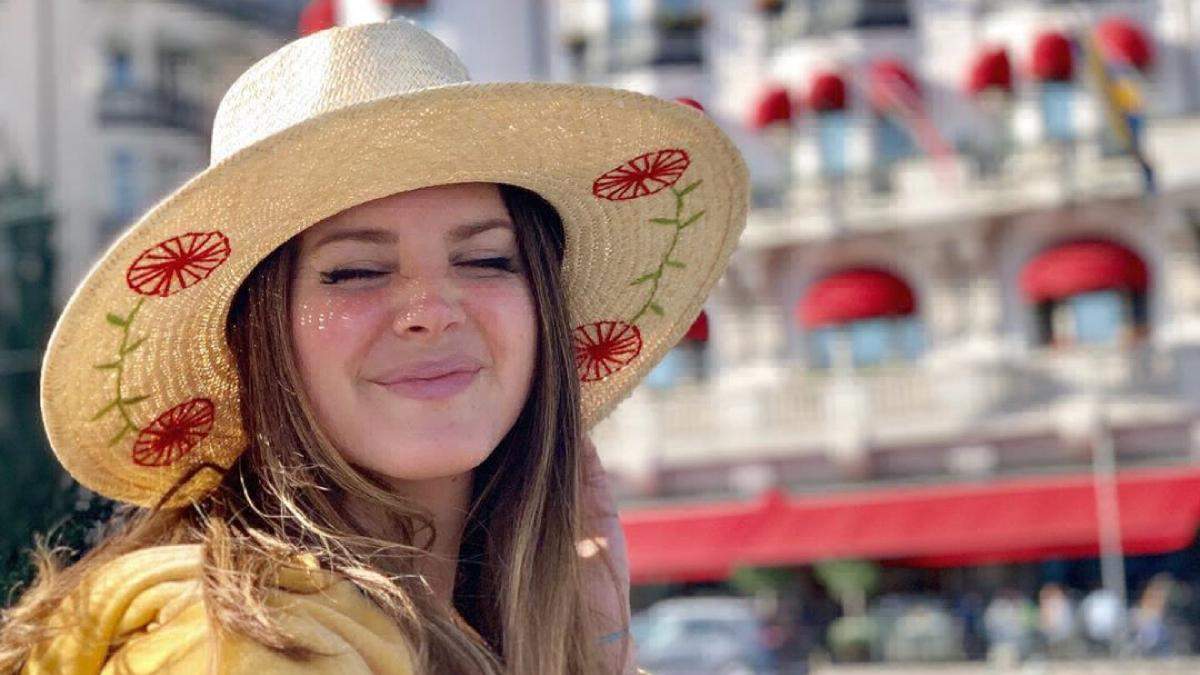 Лана Дель Рей, як відбілити волосся в домашніх умовах Лана Дель Рей, як відбілити волосся в домашніх умовах