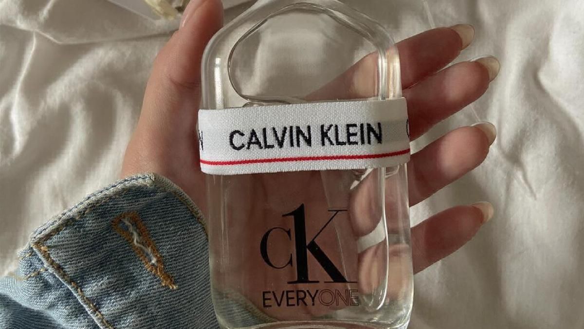 Яку туалетну воду випустив Calvin Klein: екологічні парфуми