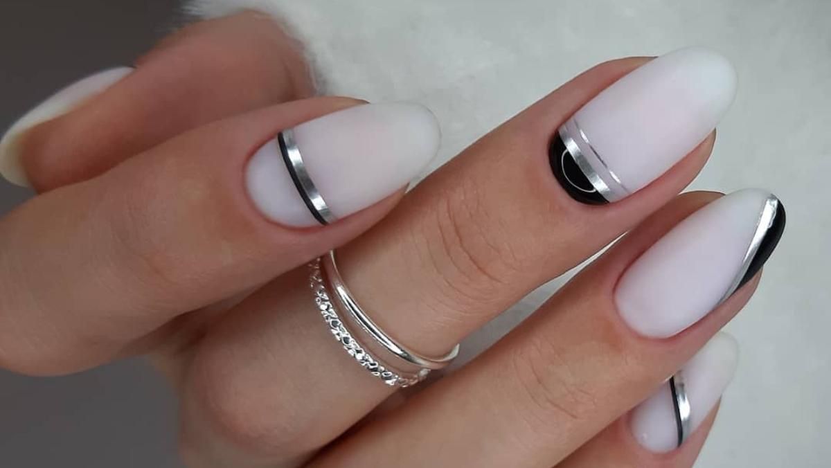 Манікюр у стилі Хід королеви: ідеї для чорно-білого дизайну нігтів