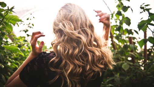Як відростити довге волосся: схема від трихолога