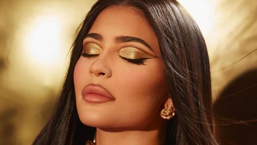 Кайли Дженнер празднует 24: "золотая" косметика и мастер-класс по созданию сексуального макияжа