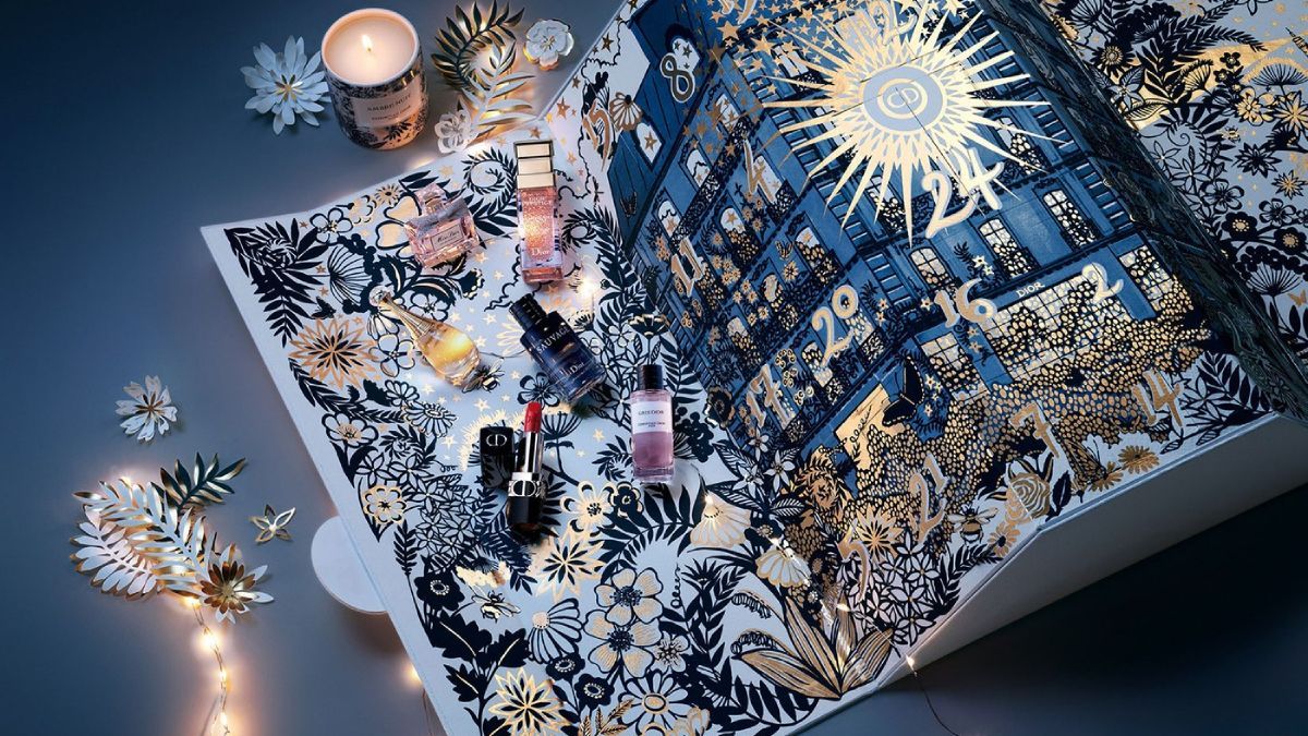 У вигляді фасаду Будинку моди: Dior Makeup представили святкову б'юті-колекцію – чарівні фото - Краса