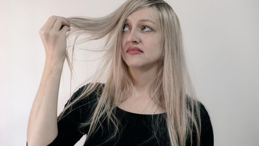 Помилки б'юті-рутини: 5 звичок, через які у вас випадає волосся 