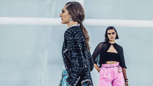 Chanel усовершенствовали скромный хвост из волос: идея для прически с модного показа